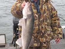 Roger Kellogg of Charles City, IA with a 29.25