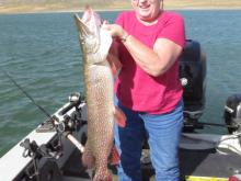 Arlene Holmes of Grand Island, NE with a 17.5 pound, 39 northern pike.